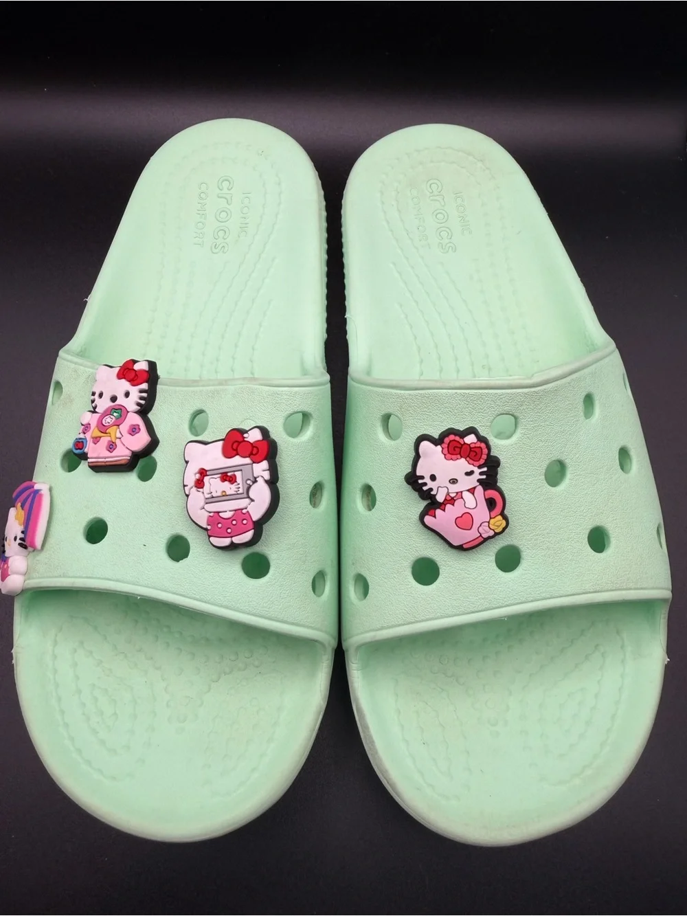 CROCS Kids Light Mint Green Slide Sandals with Hello Kitty Charm Size 2